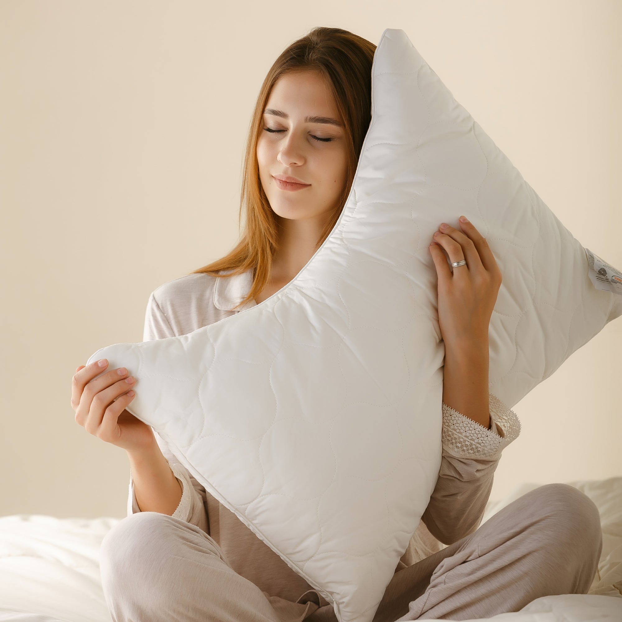Sleep & Beyond myLatex Side Pillow