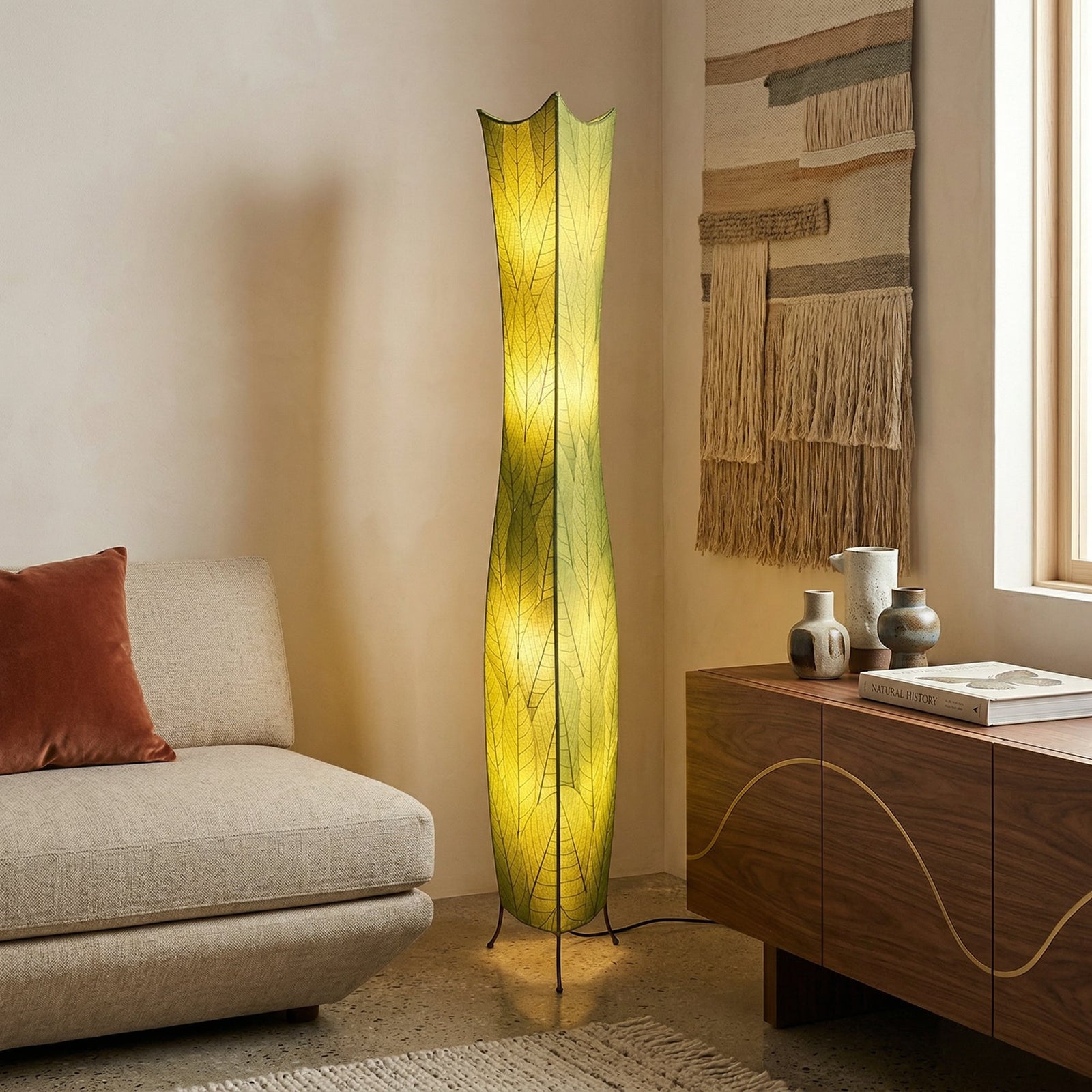 Eangee Flower Bud Giant Lamp