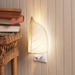 Eangee Leaf Night Light