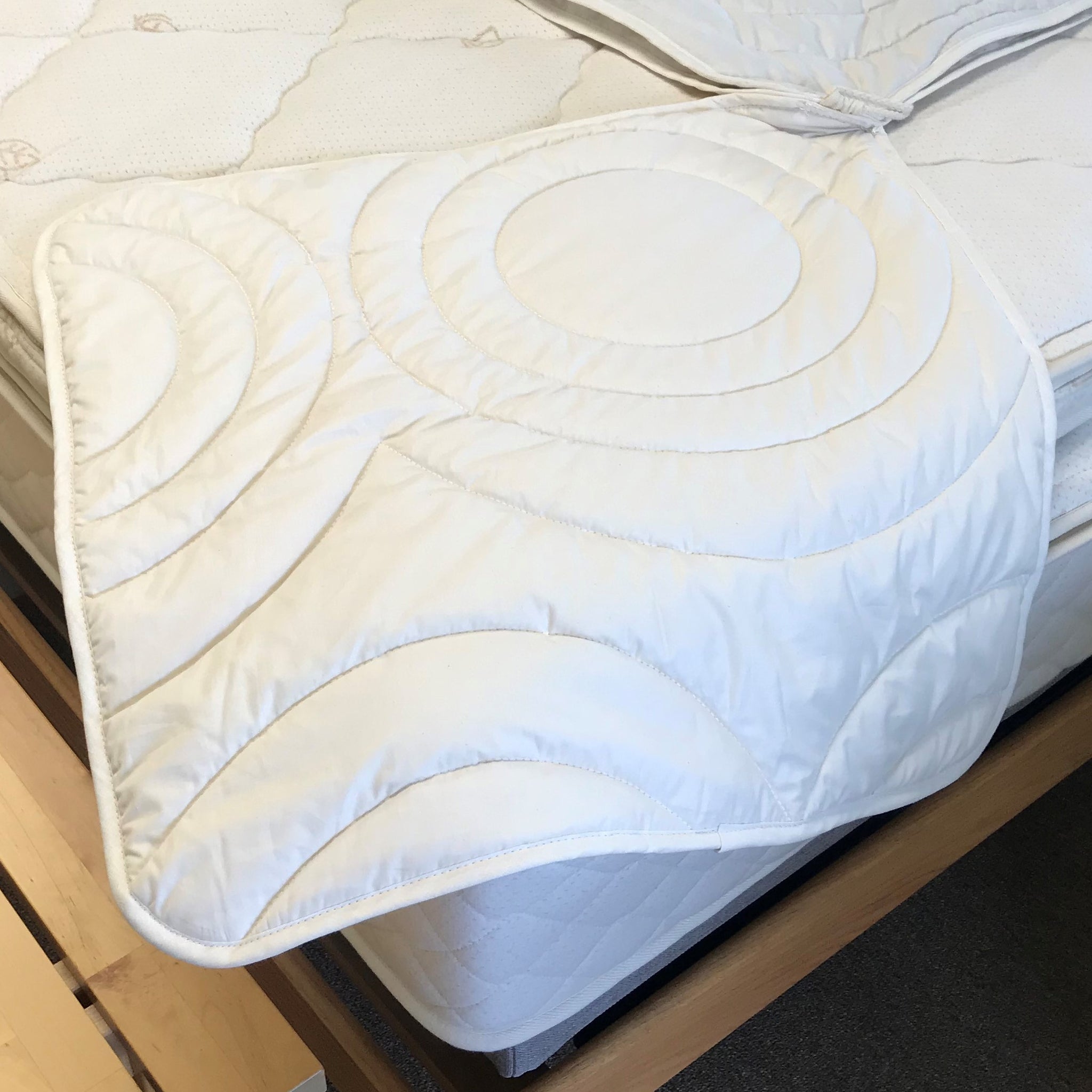 Berkeley Ergonomics Comforter - Wool - The Organic Bedroom